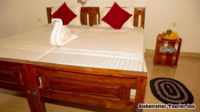 Гостиница Globetrotter Tourist Inn  Сигирия